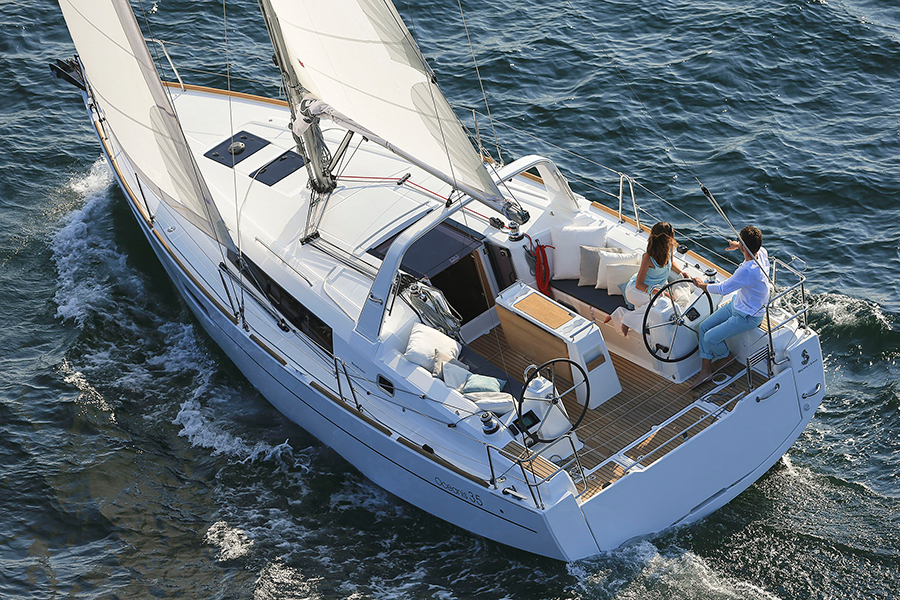 Highlights of Yacht Chartering Beneteau Oceanis 35 6 book2sail-4 4