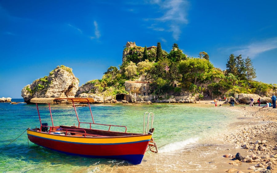 Where did Book2Sail customers sail this summer? 6 book2sail-B2S Sicily
