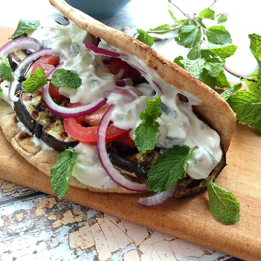 The Greek Street Food That You Must Try 4 book2sail-Gyros greece