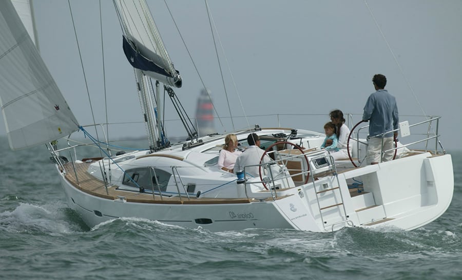 Beneteau Oceanis 40 Could Offer You the Best Comfort of Your Sailing Trip 1 book2sail-Istion Yachting Oceanis40 c