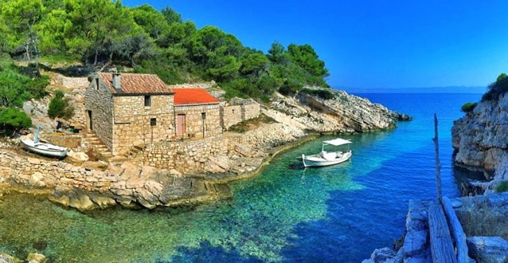 Two Week Plan for Adriatic Sea Itinerary 10 book2sail-Korcula 1