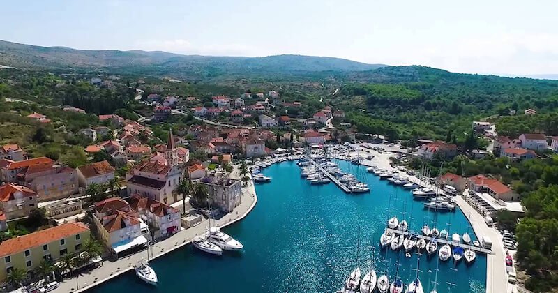 Sailing in Split Croatia for a Week 7 book2sail-Milna