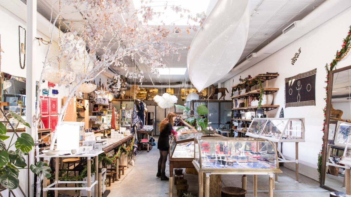 What Nautical Themed Jewelry Are You? 1 book2sail-No2520Stone2520Unturned2520A2520Mans2520Guide2520to2520Jewelry 08 1170x659 1