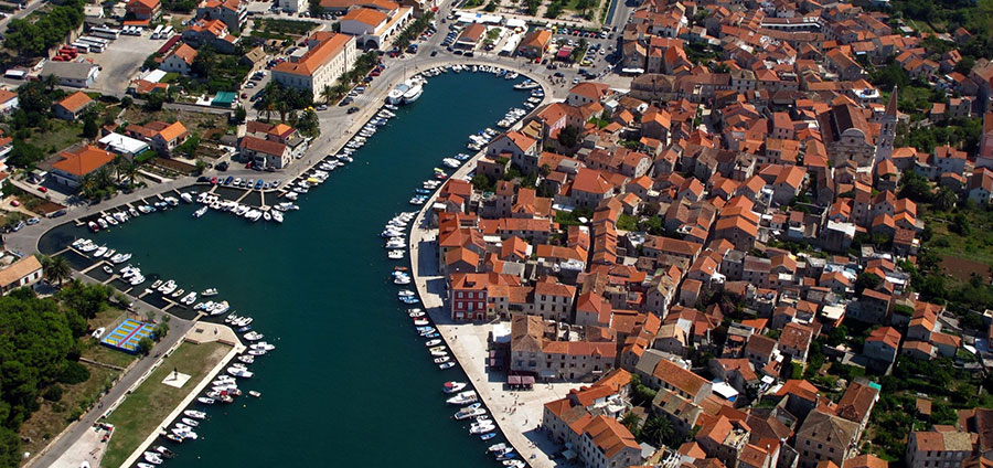 Why You Need to Visit Croatia This Summer 6 book2sail-Stari Grad Hvar