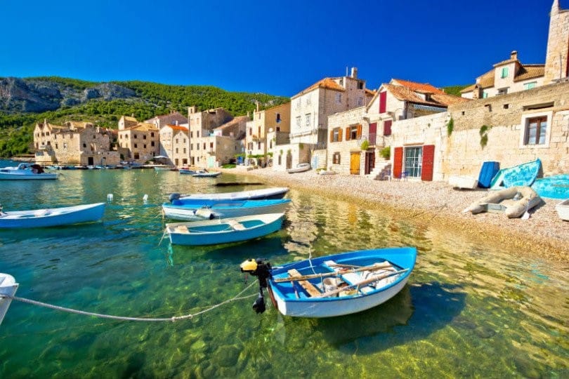 Yacht Charter on the Dalmatian Coast 5 book2sail-Vis Island Croatia