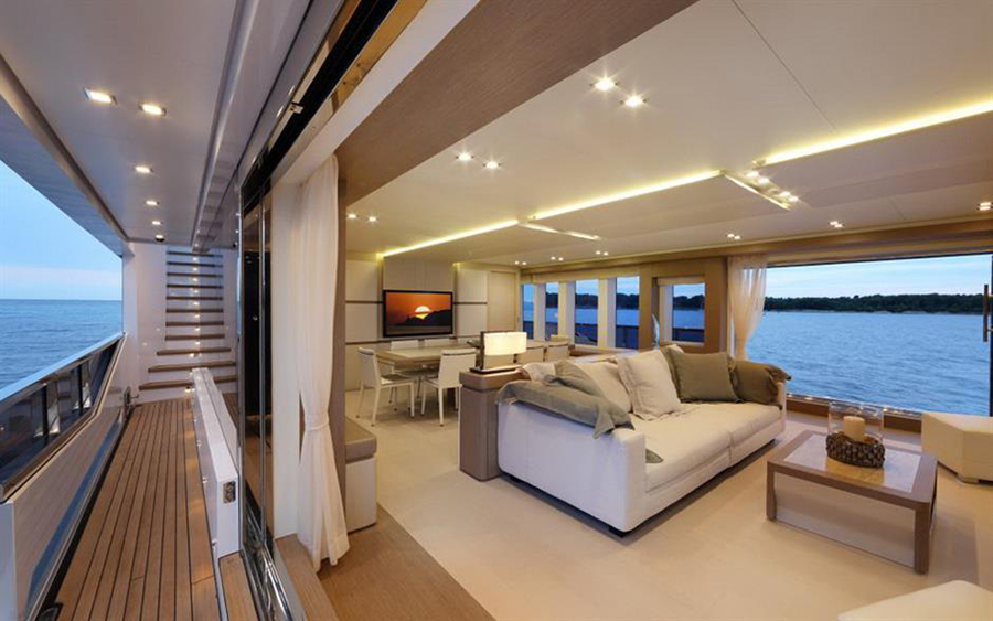 Columbus 40S Hybrid: The Stylish Italian Super yacht (Video) 6 book2sail-columbus 40s hybrid full