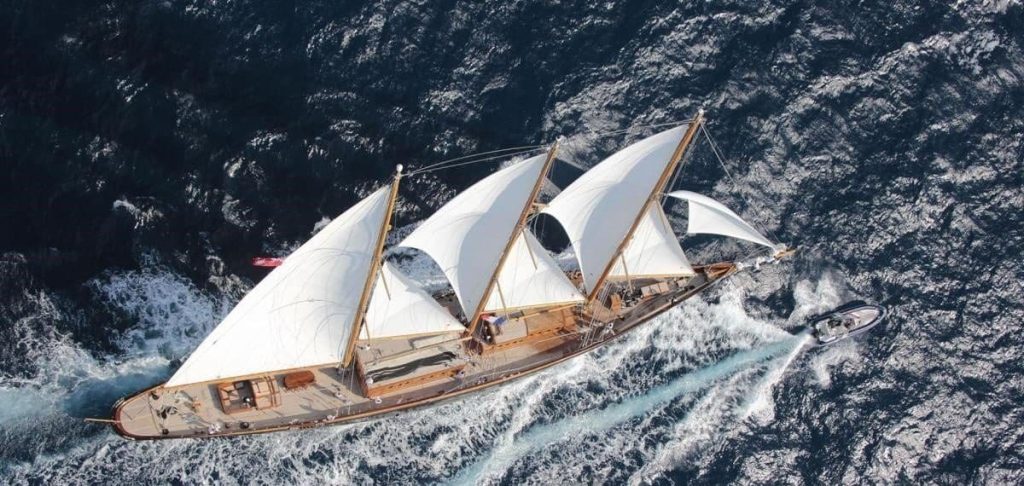 CRÉOLE The Most Beautiful Boat of its Time 4 book2sail-creole boat e1562580973379