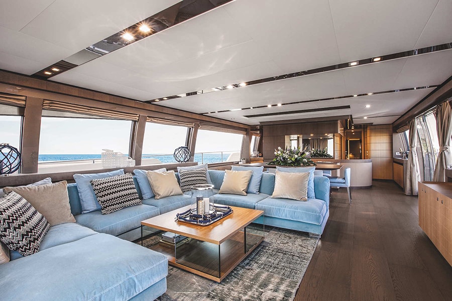 Ferretti 960: Luxury Yacht Charter in Croatia 7 book2sail-ferretti 960 interior in croatia