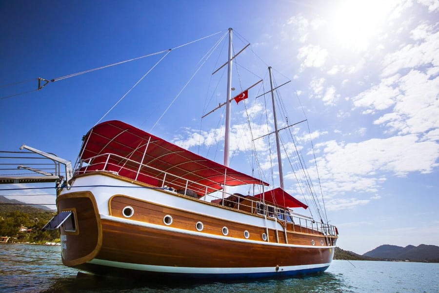 Rent a Boat and Take Your Party to the Next Level 5 book2sail-gullet book2sail