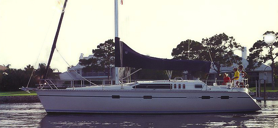 The Hunter 43 Legend Review 2020 3 book2sail-hunter 3 1