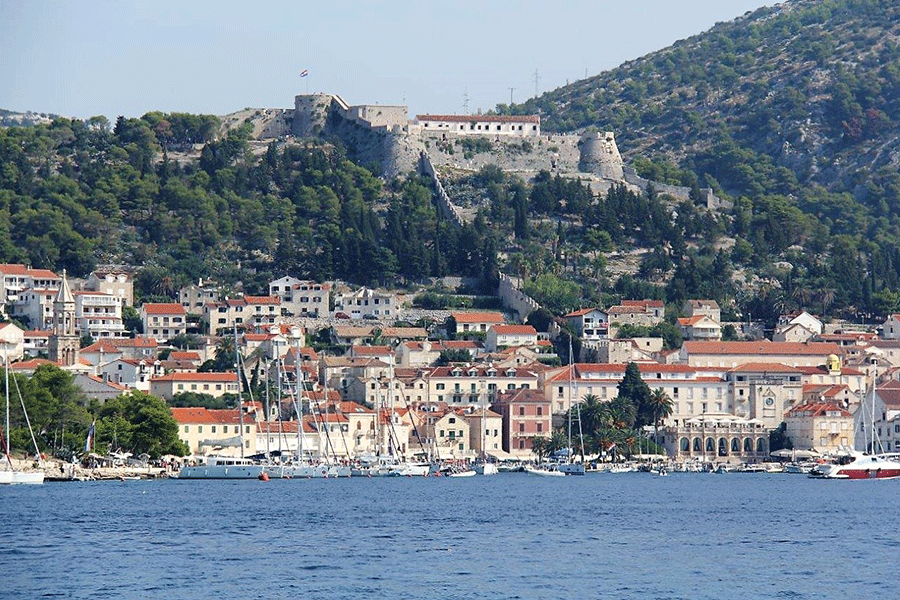 Have you ever thought about renting a boat in Hvar, Croatia? 6 book2sail-hvar castle old town