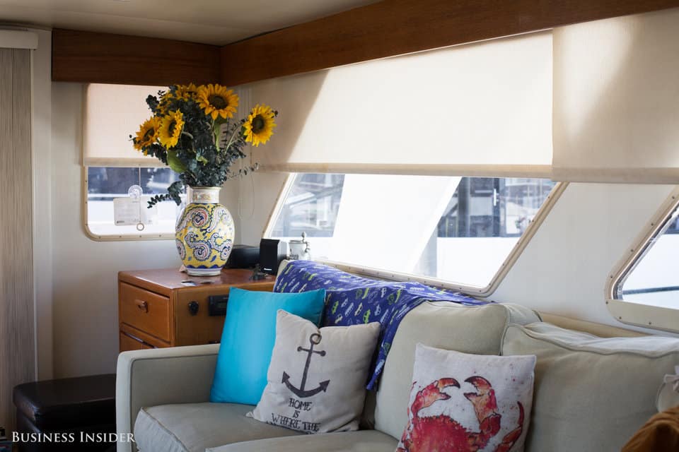 Living on a boat sounds cool, but is it right for you, what’s the price of the freedom? 3 book2sail-liveabord boat 1