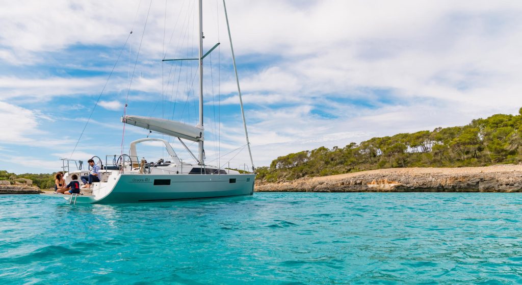 Beneteau Oceanis 40 Could Offer You the Best Comfort of Your Sailing Trip 6 book2sail-oce ueanis 41 1 header 3