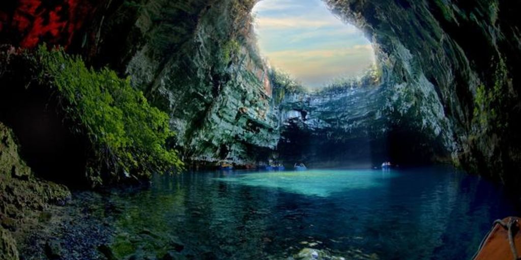 Yacht & Boat Rental Lefkas 5 book2sail-pic 3 1