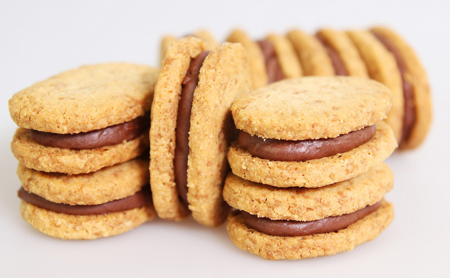 Distinguish Your Sauté from Your Flambé: Avoiding a Faux Pas in a French Restaurant 5 book2sail-sable