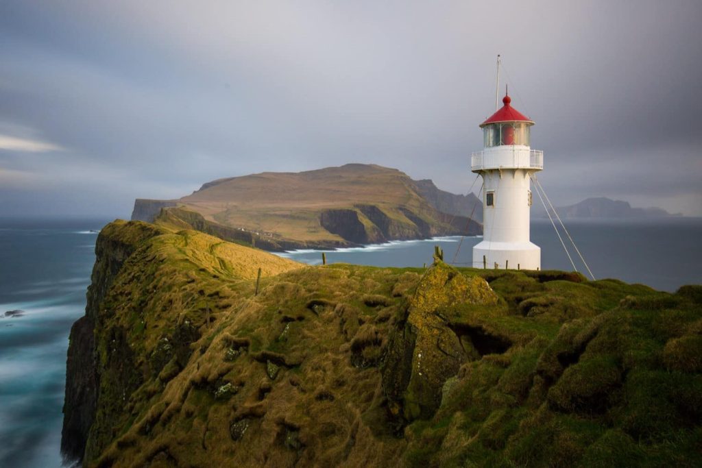 Breath-taking beauty of the Faroe Islands 6 book2sail-the Faroe instalnds ligh house