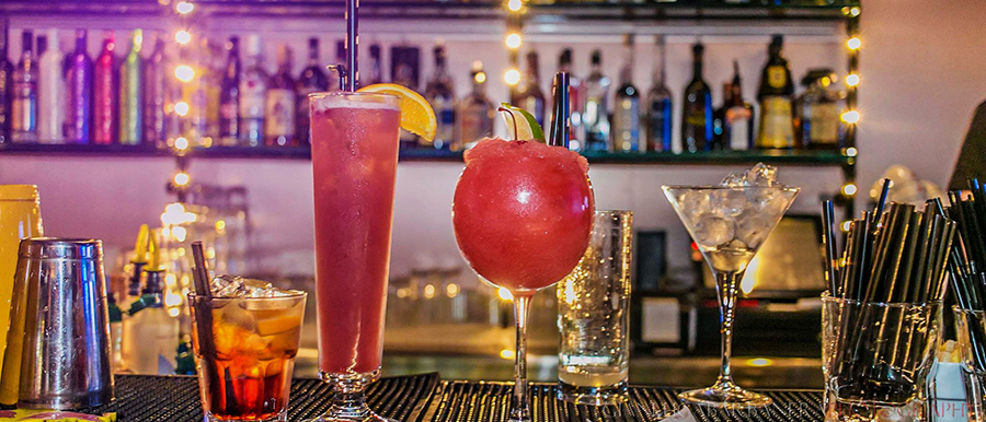 Our Top 10 Bars and Hangouts in Malta 10 book2sail-truth malta Dine