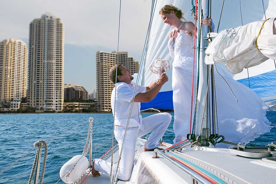 10 Tips for Having a Wedding on a Boat 1 book2sail-wedding on a boat