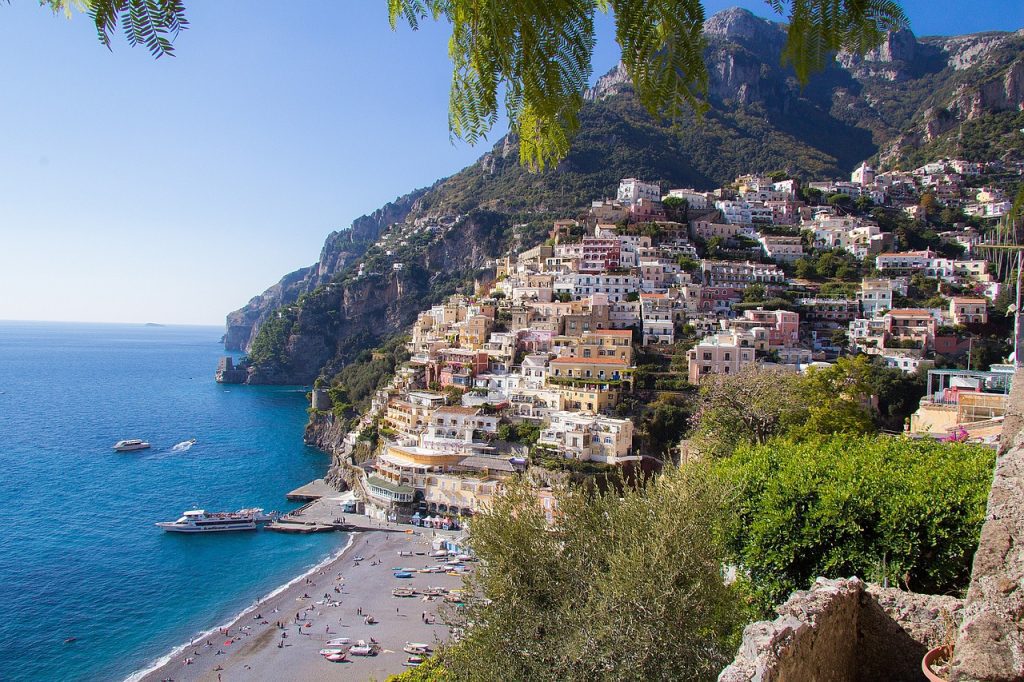 Sail Away to the Most Popular Yacht Charter Destinations in 2024 3 book2sail-amalfi coast 862299 1280